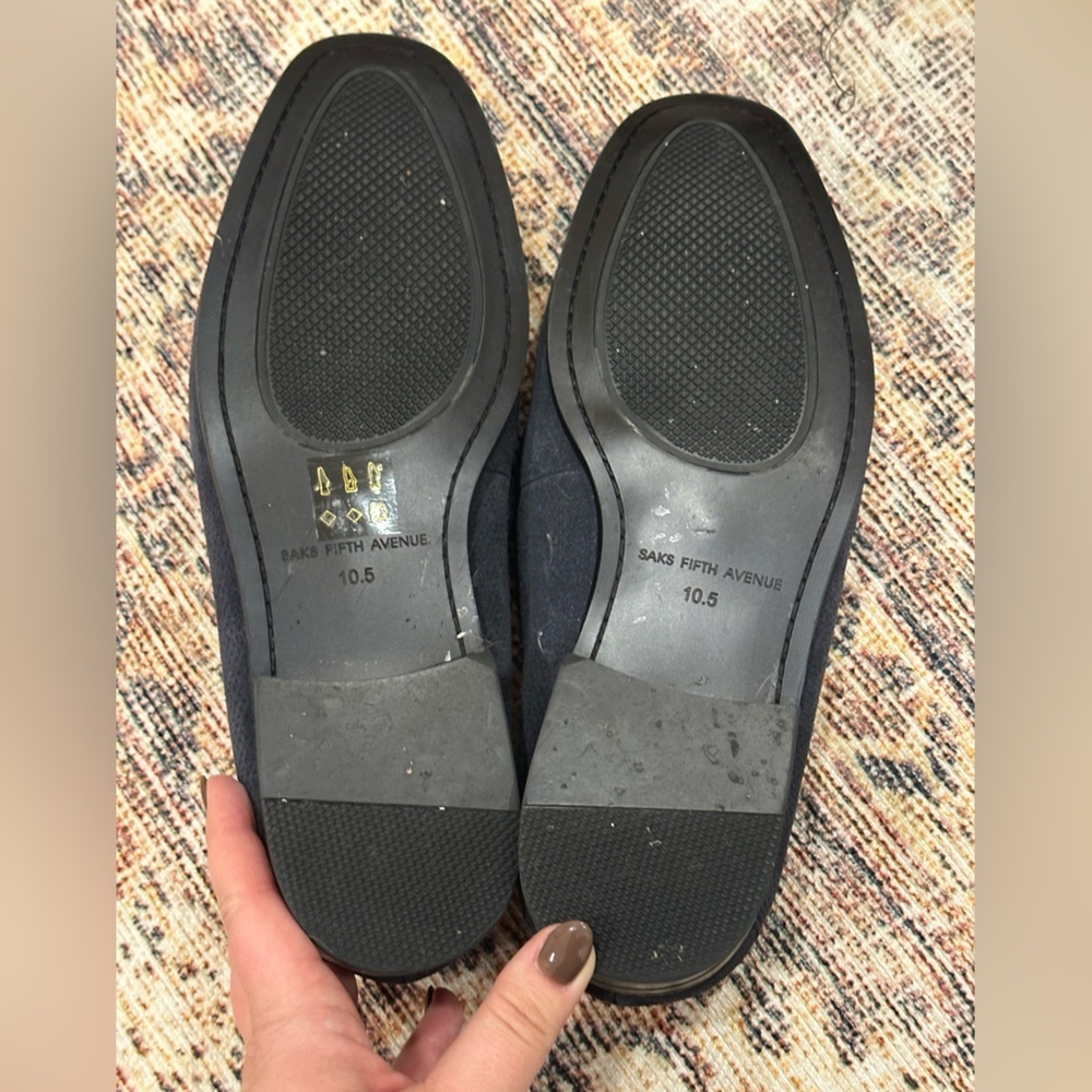 LIKE NEW Saks Fifth Avenue DOMINIC 2 Navy Perforated Suede Loafers 10.5 - Picture 3 of 5